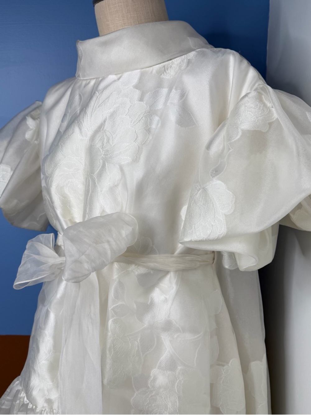 Amsale Little White Dress LW198 Rose Jacquard Coupe Trapeze Dress Ivory NWT Sz 8 - Picture 4 of 10